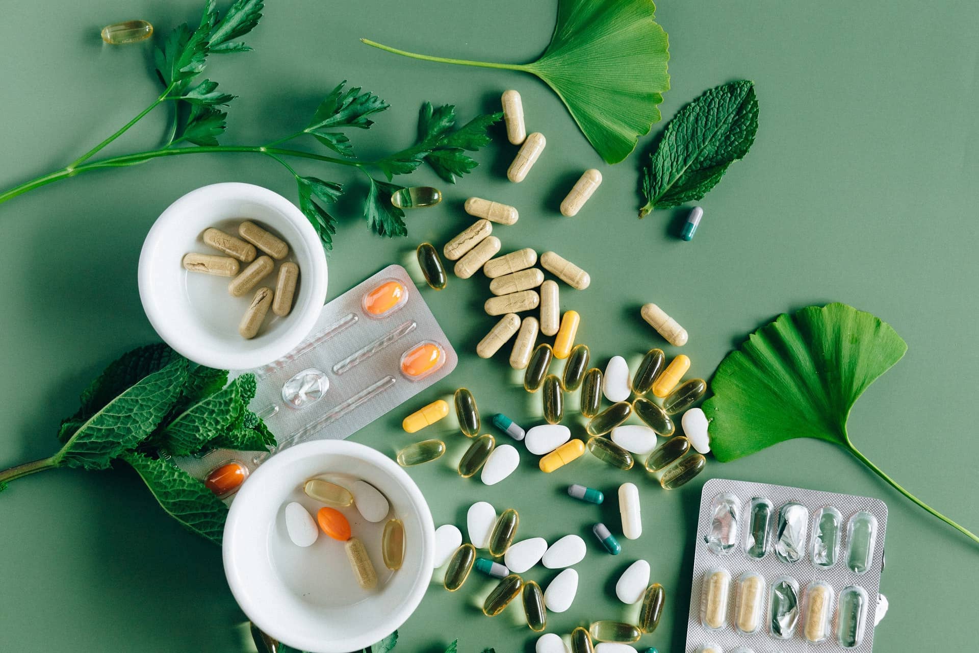5 Reasons Why Everyone Should Take Supplements
